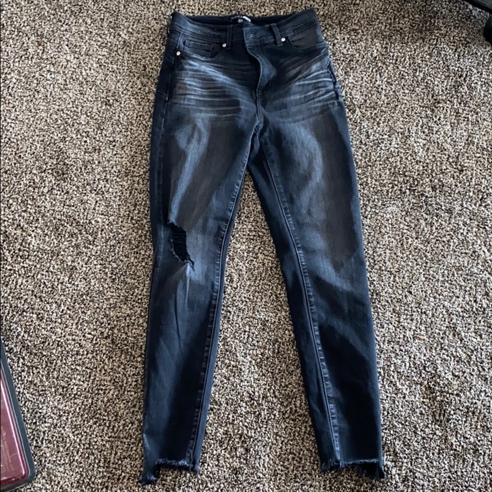 Dark gray/black jeans